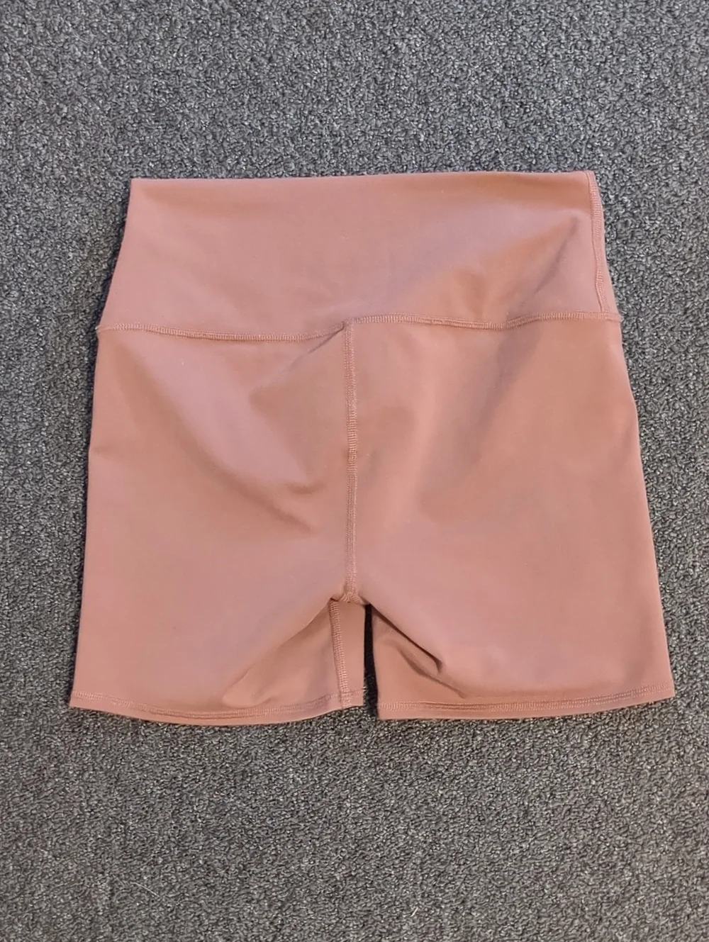 Alo Women's M 5